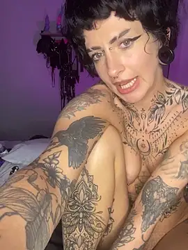 Chatroom XXX en direct de littleinkedblaise666