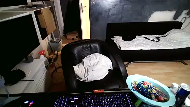 Bebemickey75 – Naživo XXX chat