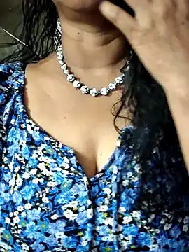 AMRUTHA-116 现场XXX聊天