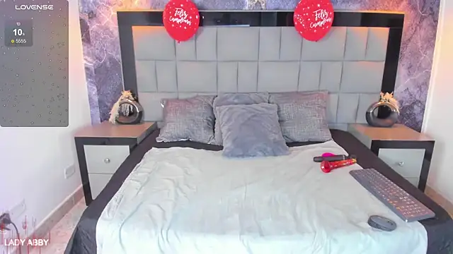 Онлайн чат XXX Your_Lady_Milf