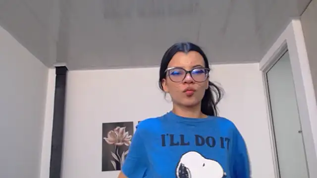 Chat +18 de pinky_f00x ao vivo