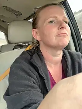 RagingRebecca 现场XXX聊天