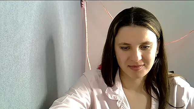 Chat XXX en directo de KiraHoney