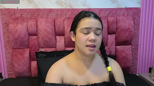 ValeryMorales' Live XXX Chat