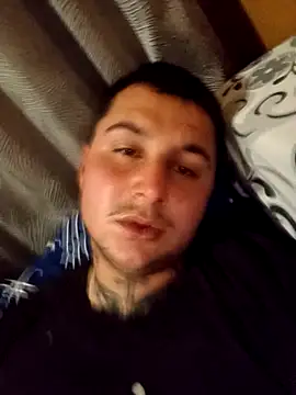 Amadoor21 লাইভ XXX চ্যাট