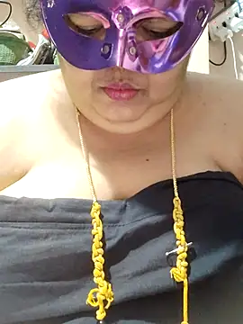 tamilthanushri Live XXX-Chat