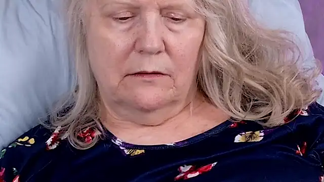 Kaitlyn_Winters webkamerás műsora