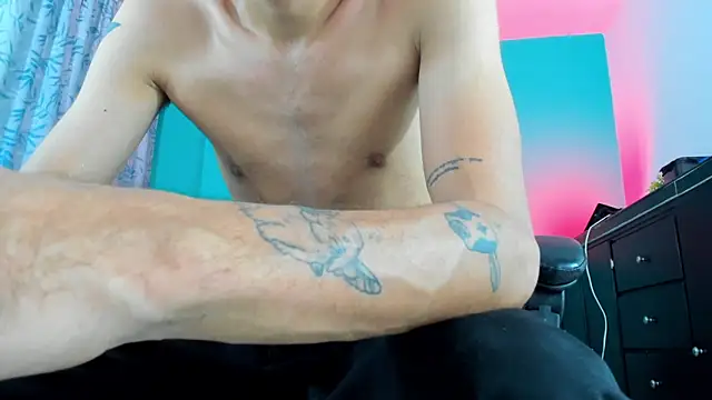 Maikol_OrtizのライブXXXチャット