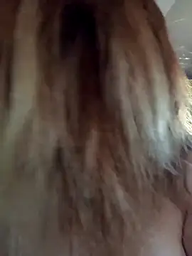 FrozenWaffle élő XXX-chatje