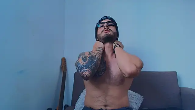 thomas_gun's Live XXX Chat