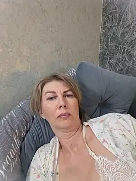 Chatroom XXX en direct de stellahere8