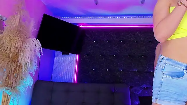 Živý XXX chat Queens_Wonders_Blonders