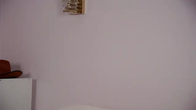 SunnivaCovil Adlı Modelin Canlı XXX Sohbeti