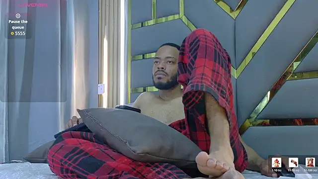 โชว์เว็บแคมของ Oliver_bigblack_cock