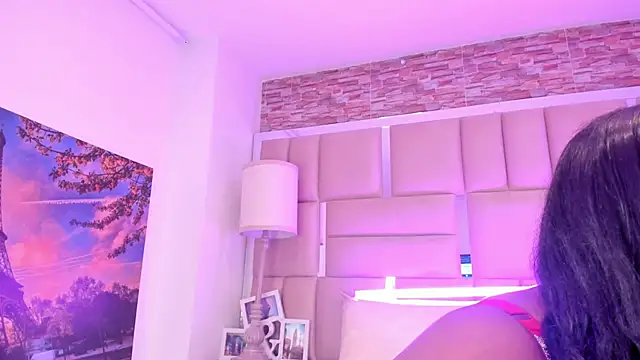 Chat XXX en directo de ShaniaBrownn