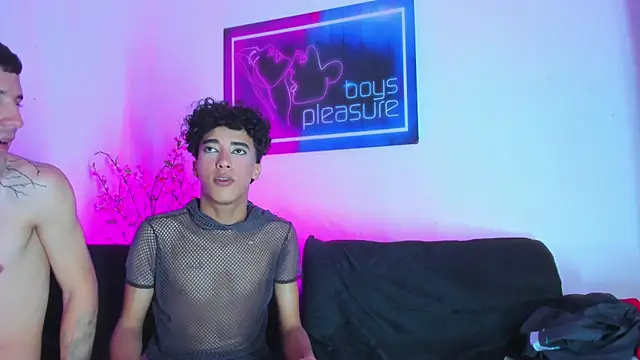 Czat XXX na żywo – Pleasure_boys_hot