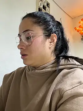 Sweet__Nurse1 Adlı Modelin Canlı XXX Sohbeti