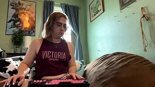 MirandaFlowers' Live XXX Chat