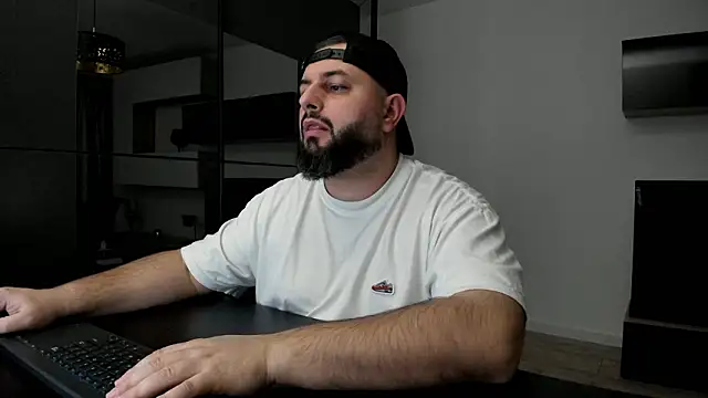 DravenPeak: απευθείας συνομιλία ΧΧΧ