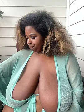 xoxoSELENAxoxo Chat XXX in diretta