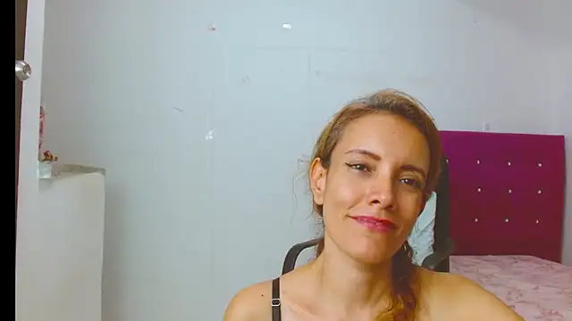 chantalsemenova1 – Live XXX-chat