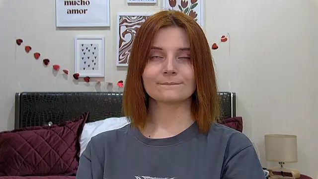 XXX chat uživo modela KellyStone