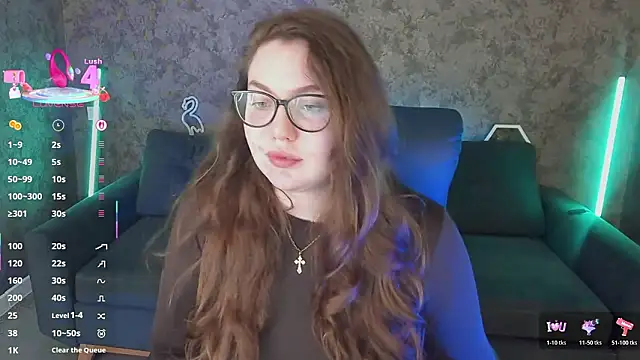 LuxSopphia Adlı Modelin Canlı XXX Sohbeti