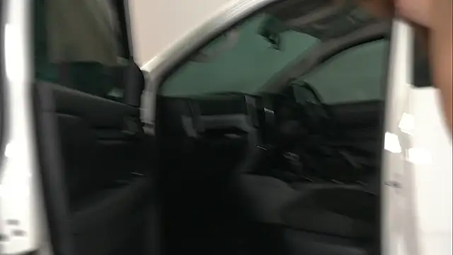 Онлайн чат XXX LIttle_Rina_