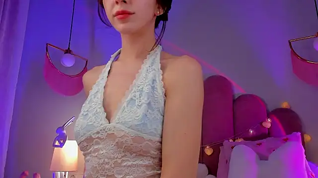 ElsaYoung's Live XXX Chat