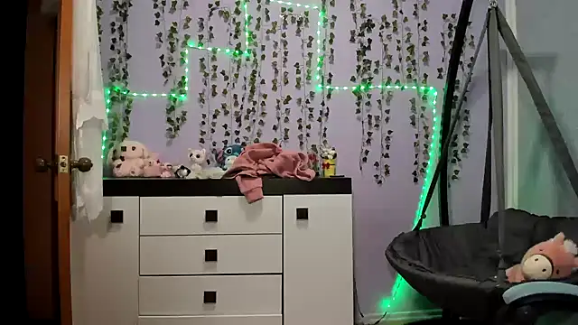 Yoonhee_ki Obrolan Langsung XXX