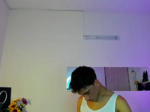 Ailanys_Miller Chat XXX in diretta