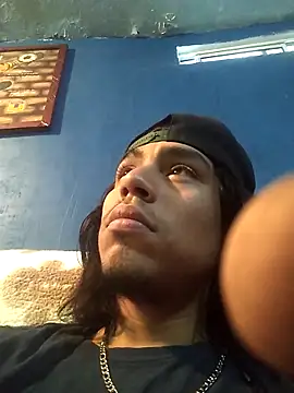 AlexAlejandro13 Webcam Show