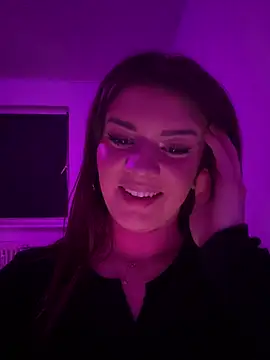 -Leasophie's Live XXX Chat