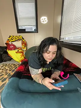 Chat +18 de Tillymarie ao vivo