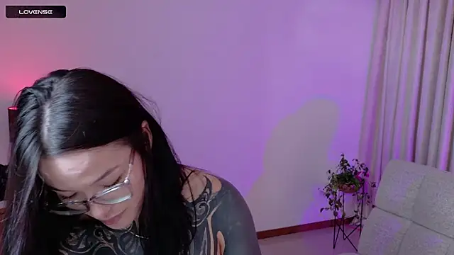 vangie_'s Live XXX Chat