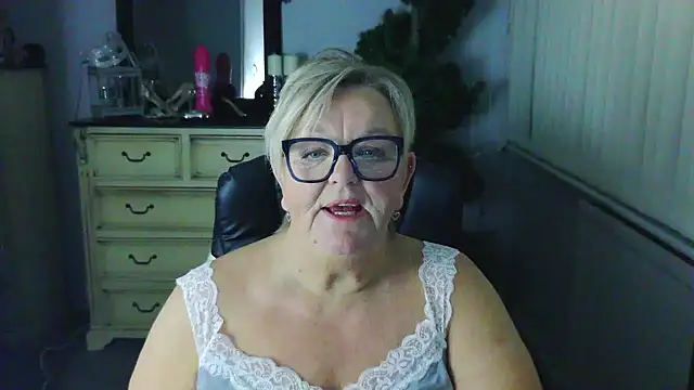 BridgetBlueEyes Chat XXX in diretta