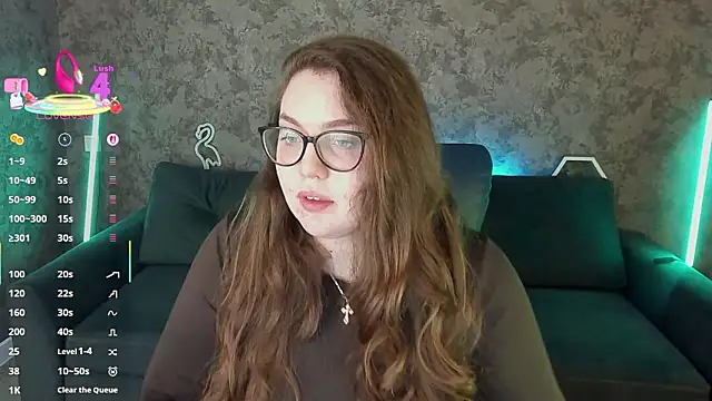 LuxSopphia Adlı Modelin Canlı XXX Sohbeti