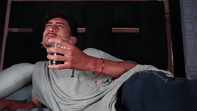 Dark_Eros_ élő XXX-chatje