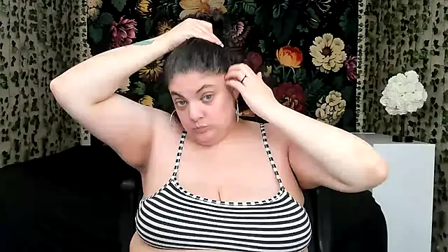 Exxxotic_Melons 即時 XXX 聊天