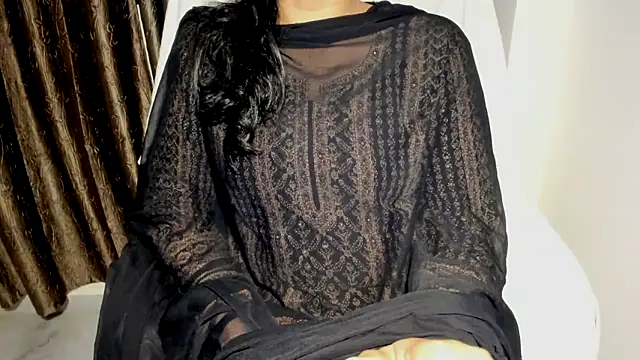 TheShyGirl_ 即時 XXX 聊天