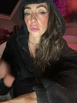 Amani_thewolf 라이브 XXX 채팅