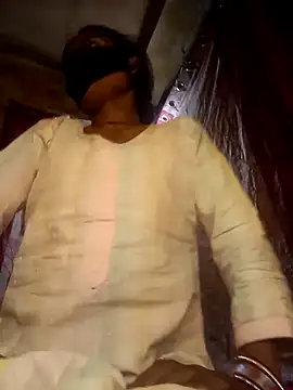 XXX chat uživo modela BlackCoupel