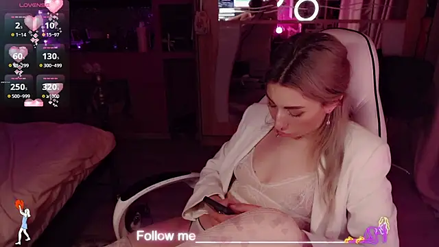 AnnieGOld_ Chat XXX live