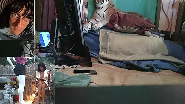 SissiDomination Show in webcam