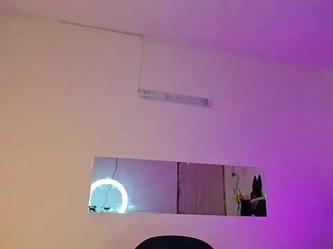 Ailanys_Miller: απευθείας συνομιλία ΧΧΧ