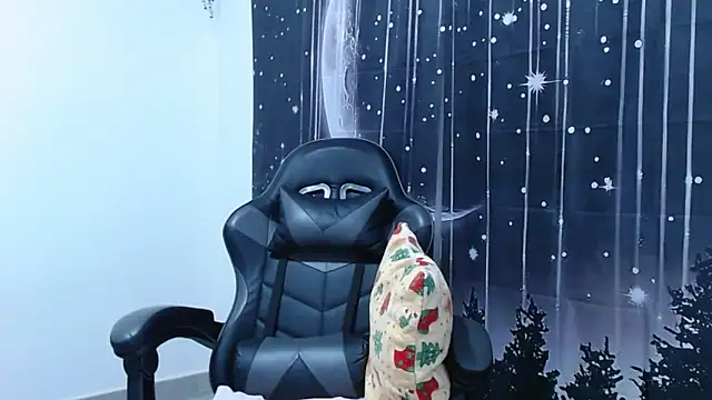 Hikaryfire 即時 XXX 聊天