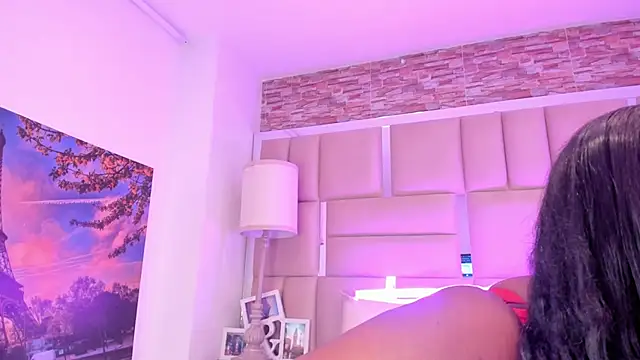 Chatroom XXX en direct de ShaniaBrownn