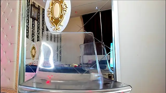 XXX chat uživo modela Aidasina