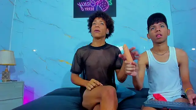 Chat XXX ao vivo de Spicy_guys