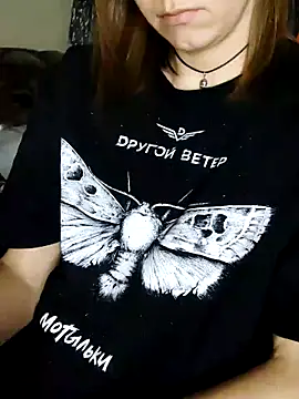 XXX chat uživo modela Aashikalaa